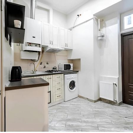Cozy Apartments In The City Centre Львів Екстер'єр фото