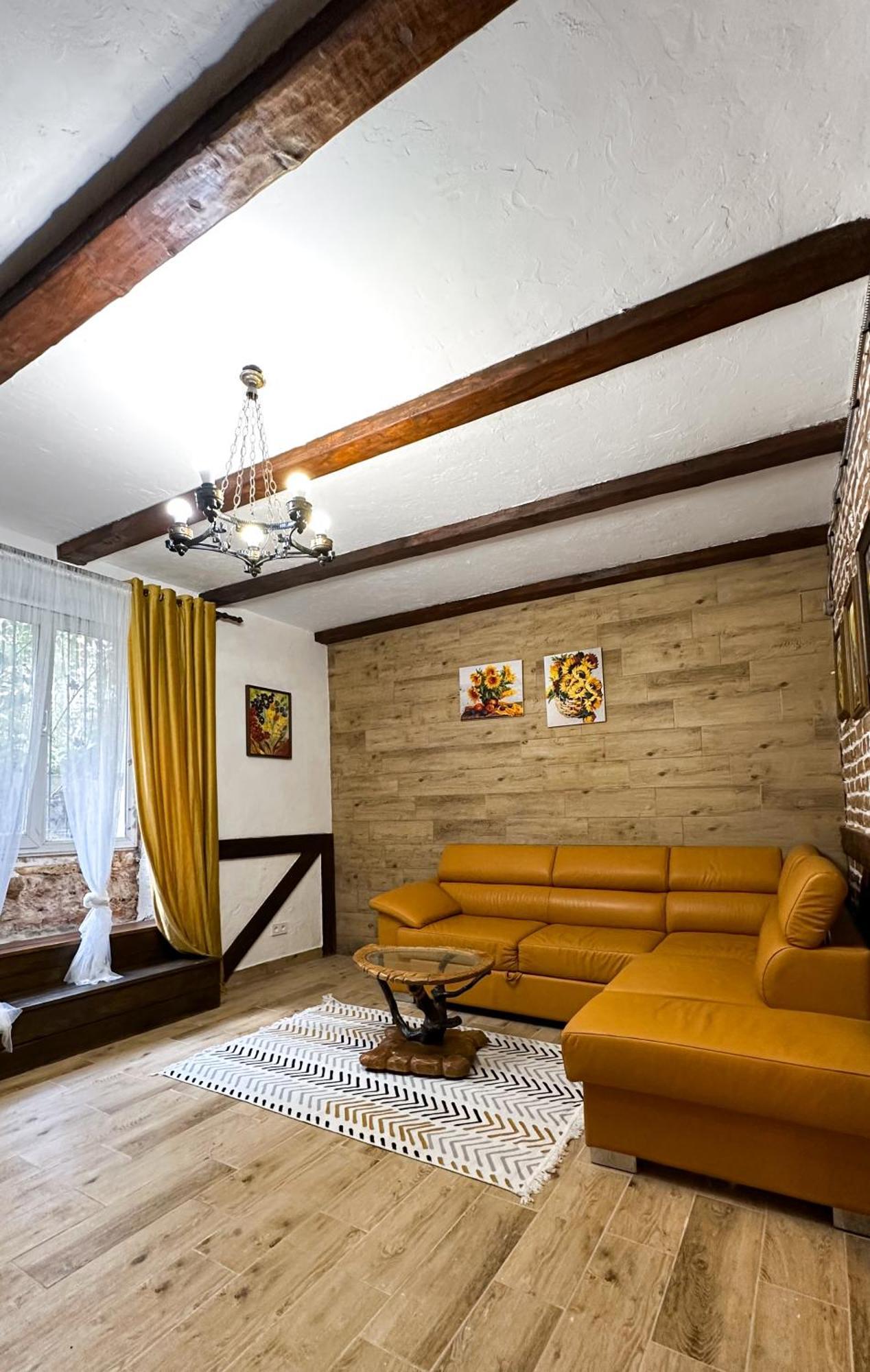 Cozy Apartments In The City Centre Львів Екстер'єр фото